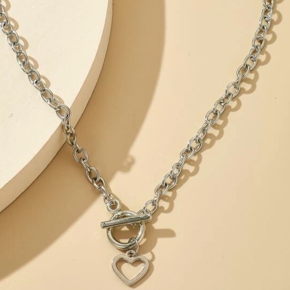 Heart Charm Chunky Rolo Chain Necklace NWT ❤️ - Picture 4 of 5